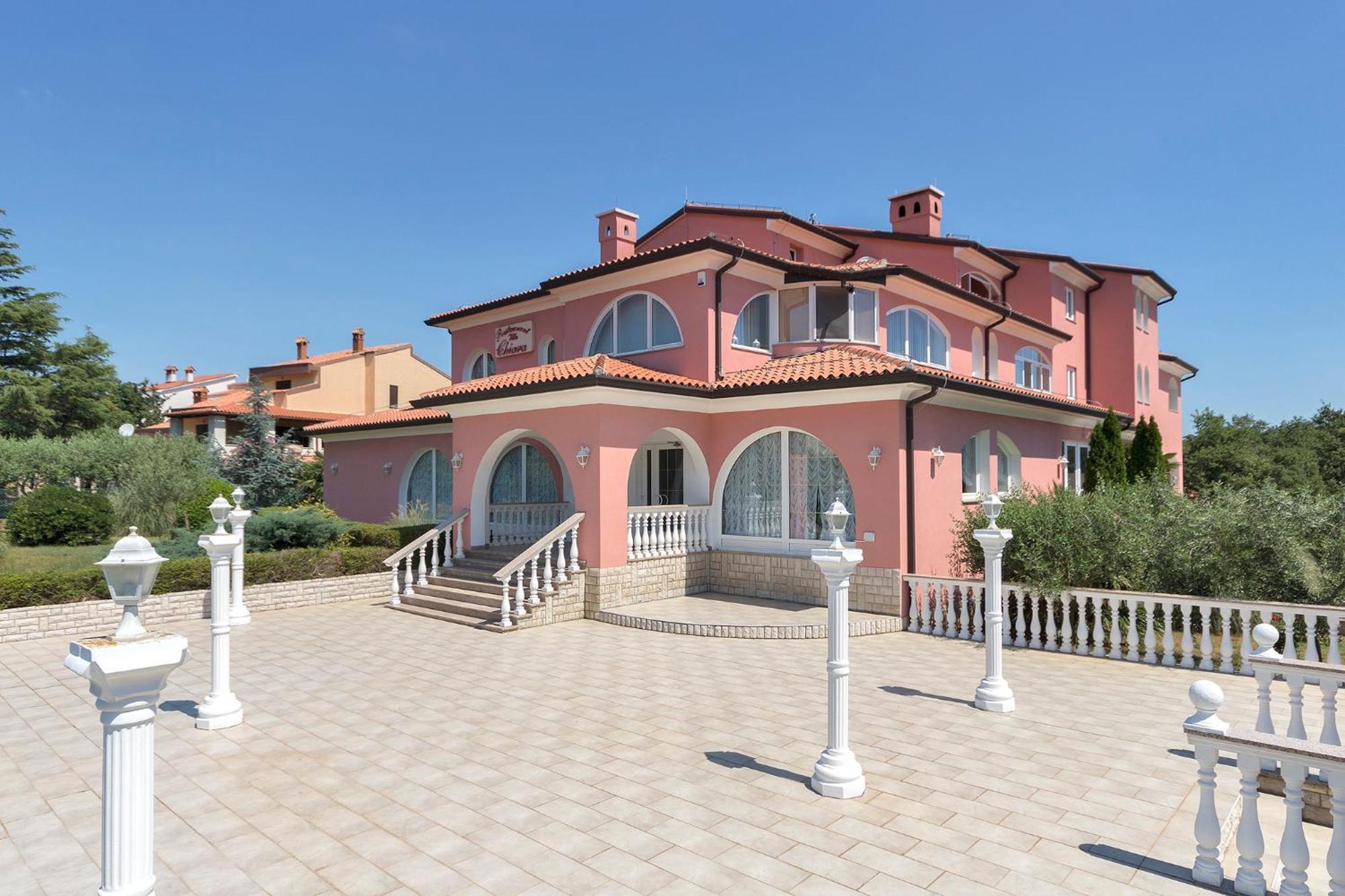 Apartments And Rooms Villa Chiara Krnica Exterior photo